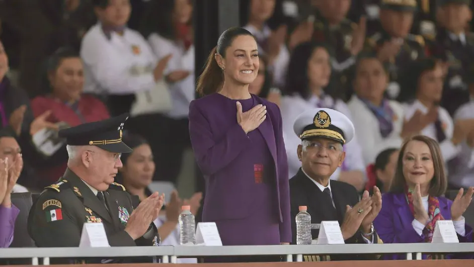 Sheinbaum llama a mirar la historia y comprometernos con el futuro de todas las mujeres de México