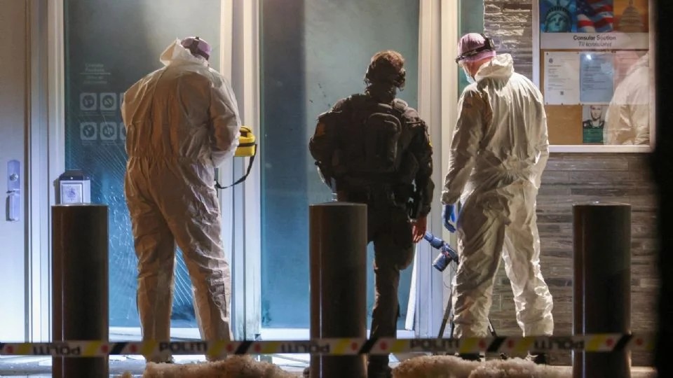 Registran explosión en la embajada de Estados Unidos en Oslo; sólo se reportan daños materiales