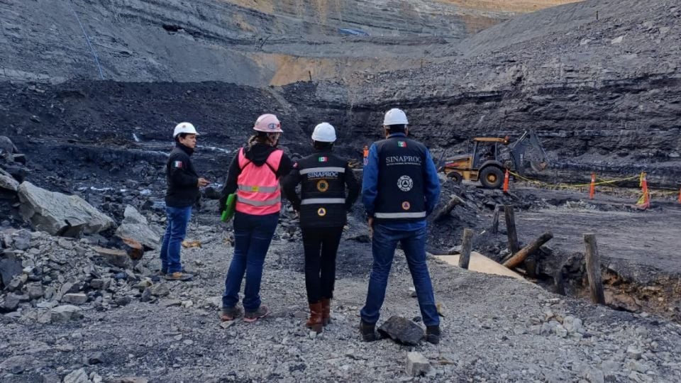 Derrumbe en mina de Sinaloa deja cuatro trabajadores atrapados