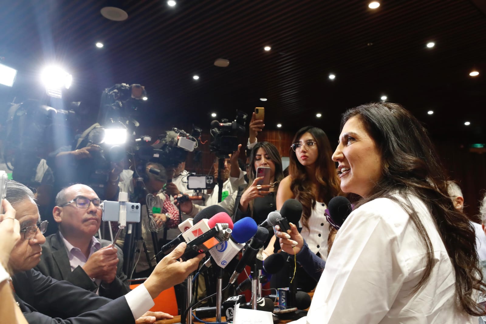 Necesario, que quien llegue al INE no esté marcado por la duda o la desconfianza: Kenia López Rabadán