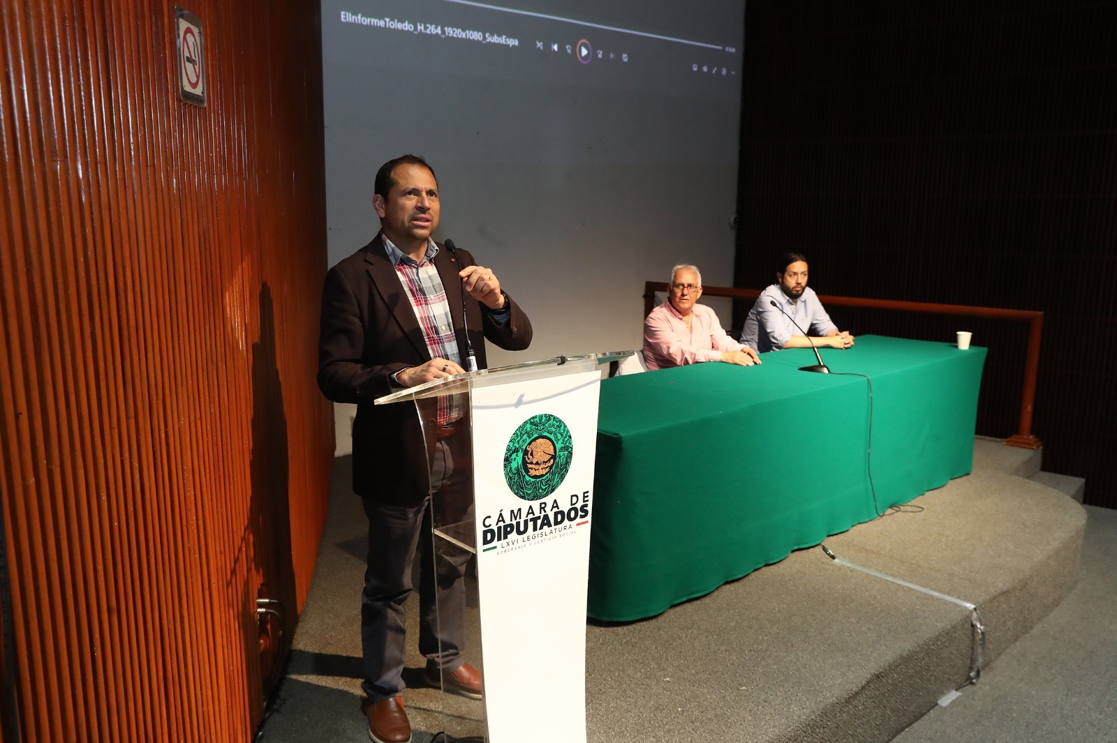 Exhiben en San Lázaro la película “El Informe Toledo”, basada en la vida y obra del artista plástico Francisco Benjamín López Toledo