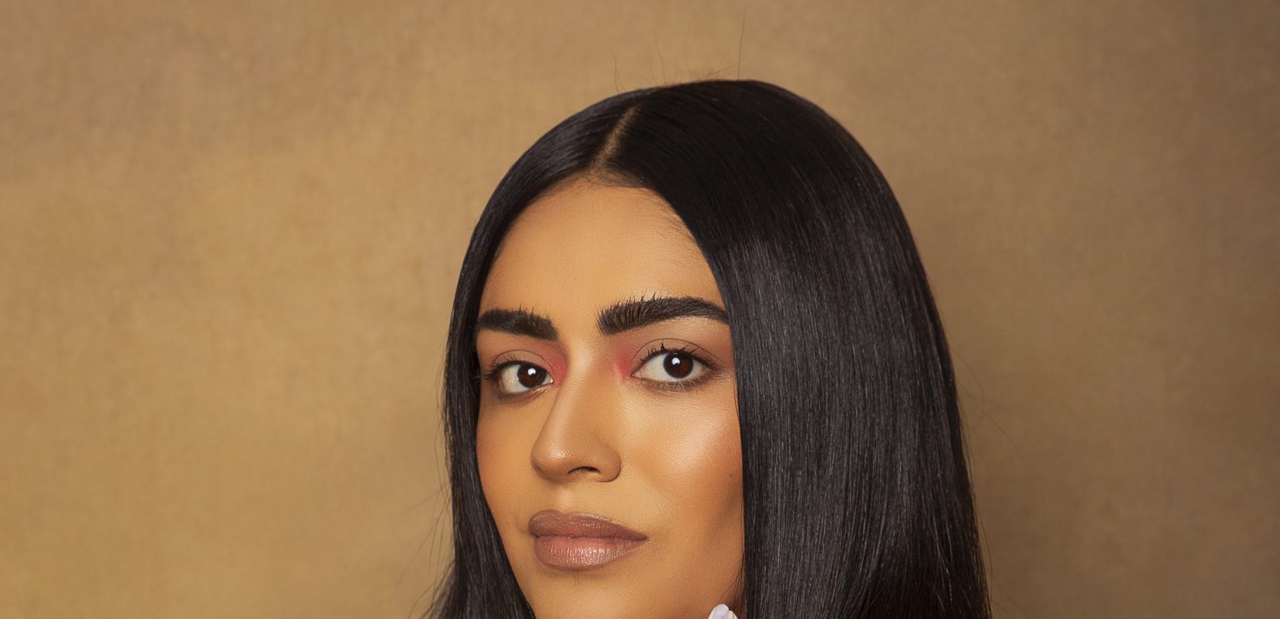 Después de su exitosa participación en el Festival de Viña del Mar 2026, Majo Cornejo presenta este 12 de junio su álbum “Gallo Drito” en el Teatro de la Ciudad Esperanza Iris