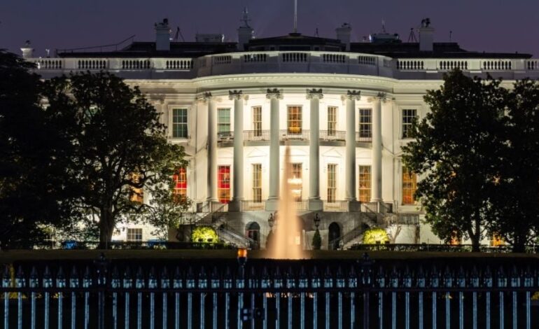 El Servicio Secreto de EU indaga un posible tiroteo cerca de la Casa Blanca esta madrugada