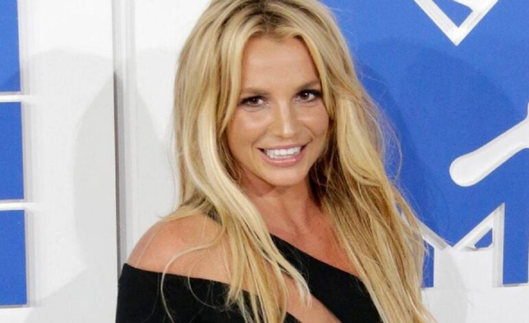 Britney Spears ingresa voluntariamente a centro de rehabilitación a cinco semanas de ser detenida por conducir ebria