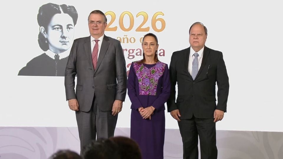 La empresa de electrónica Flex anuncia la inversión de mil millones de dólares en México