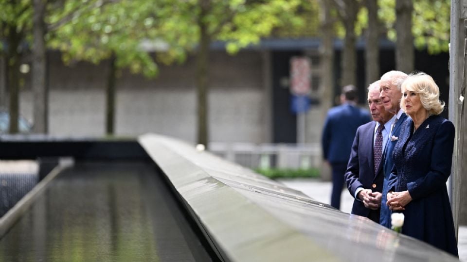 El rey Carlos III y Camila visitan la zona cero de los atentados del 11 de septiembre en Nueva York