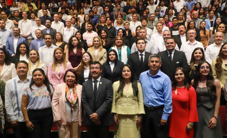 Estudiantes de derecho de la UAT se incorporan al Poder Judicial Federal para avanzar en su formación profesional