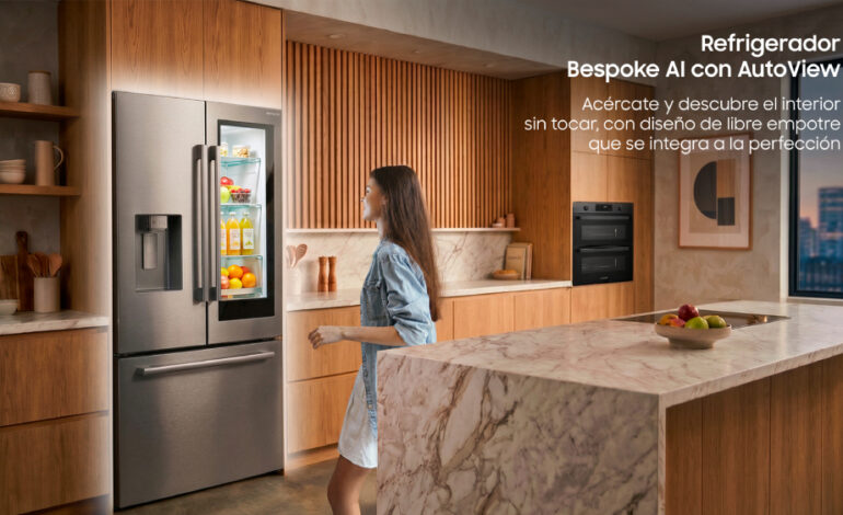 Samsung lanza su primer refrigerador Bespoke AI con Autoview en México y América Latina
