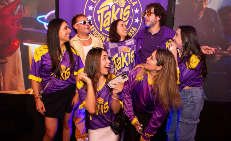 Takis enciende la pasión futbolera con la campaña “La botana de la afición más intensa”