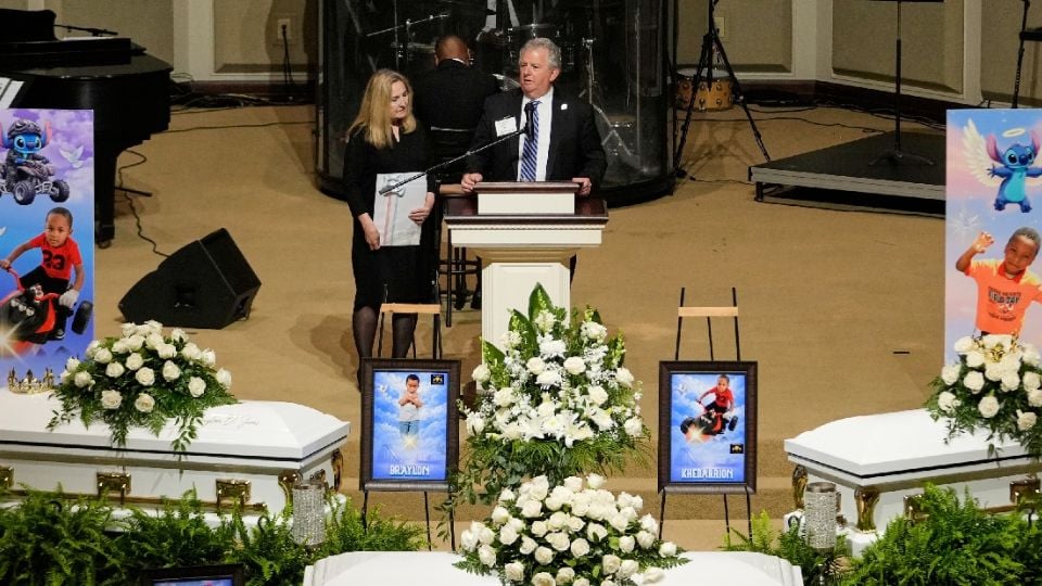 Homenajean en Louisiana a ocho niños asesinados en tiroteo masivo