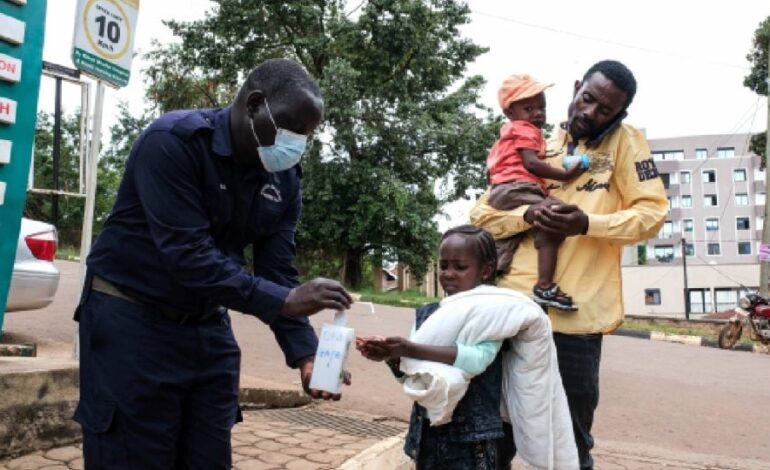OMS declara emergencia internacional de salud por el brote de ébola en el Congo y Uganda