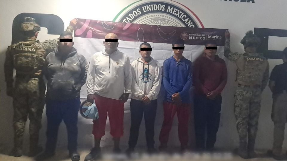 Decomisan más de tonelada y media de cocaína en aguas de Chiapas; hay cinco detenidos