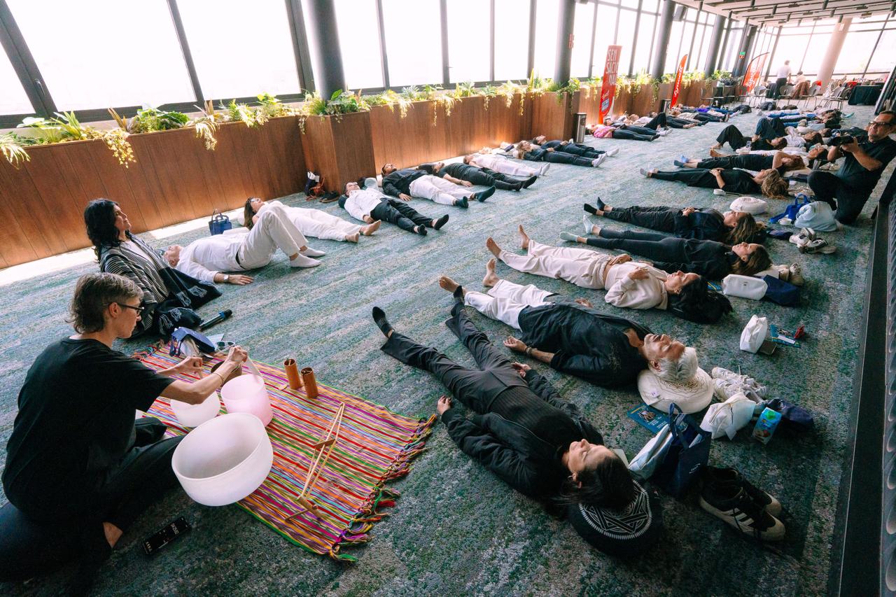 El yoga como respuesta al agotamiento moderno: regresa el Encuentro Nacional de Yoga