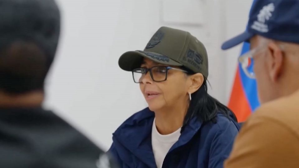Delcy Rodríguez asegura que es prioridad rescatar a las personas atrapadas en los escombros tras terremotos en Venezuela