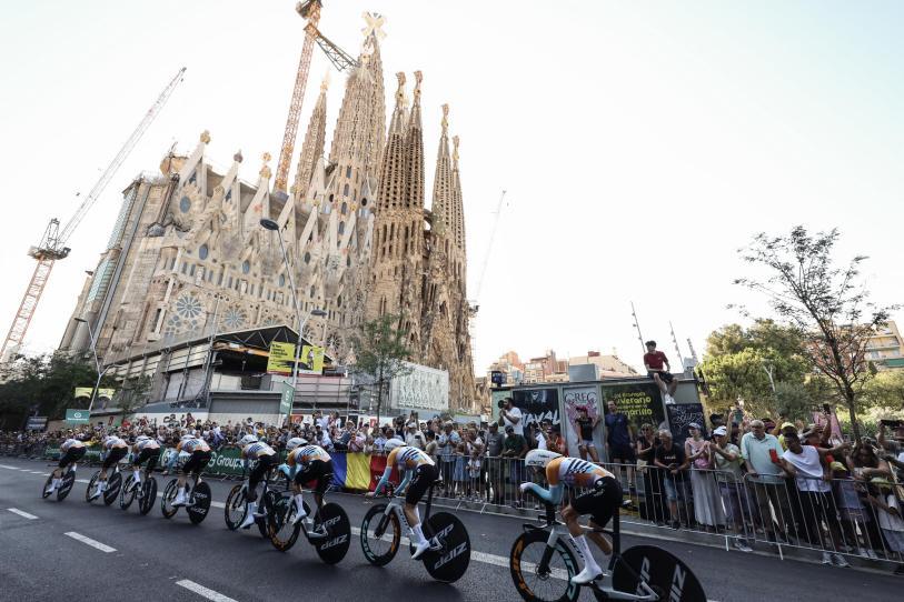 Isaac del Toro y UAE Team se apoderan del tercer lugar tras la Etapa 1 del Tour de Francia 2026