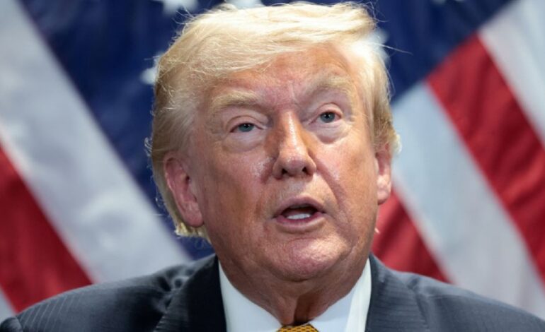 «Se están portando muy mal»: Trump amenaza con atacar esta noche a Irán tras dar por acabada la tregua