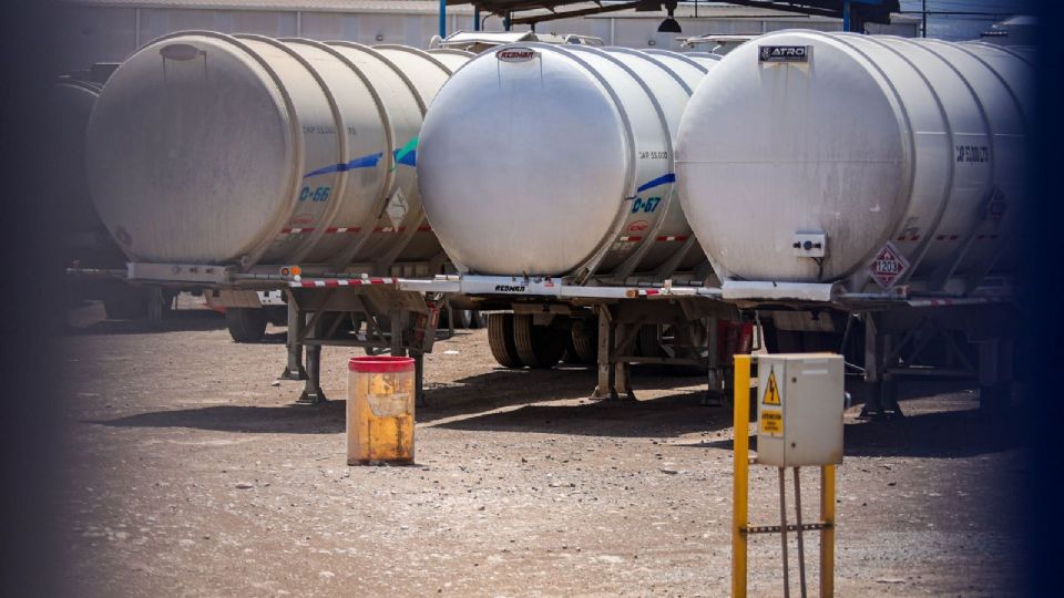 FGR exhibe a empresa de Ernesto Ruffo: importó más de 500% del combustible autorizado