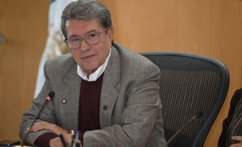 Los lineamientos para proteger derechos de audiencias no pueden rebasar el contenido de la ley ni de la Constitución Política: Ricardo Monreal