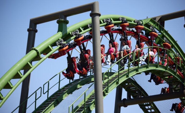 Celebra el Día Internacional de la Montaña Rusa en Aztlán Feria de Chapultepec con oferta única
