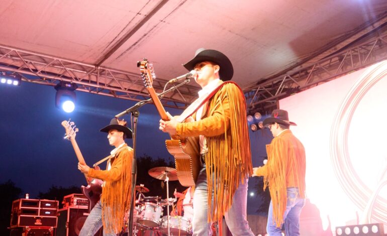 El acordeon nunca dejo de sonar