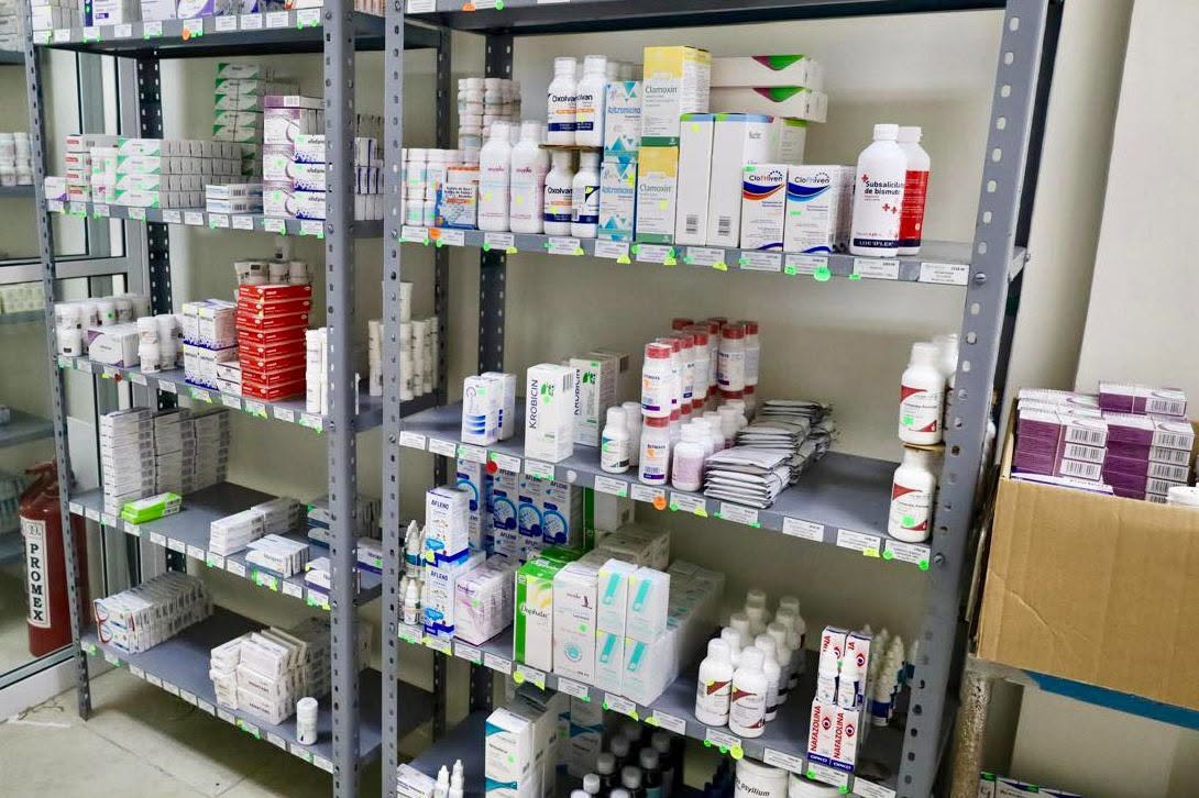 Definirán suministros de medicamentos para los derechohabientes de #Pemex en 61 localidades