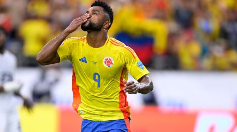 América hace oficial el fichaje de Miguel Borja