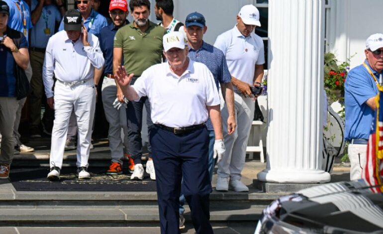 Fuerzas de EU interceptan dos aviones que violaron el espacio aéreo restringido por la presencia de Trump