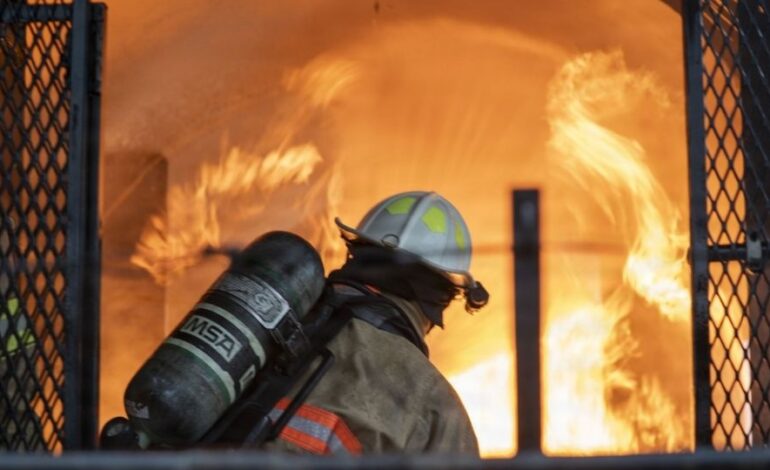 Desaparecen dos trabajadores en Ohio tras explosiones en una empresa de reciclaje industrial