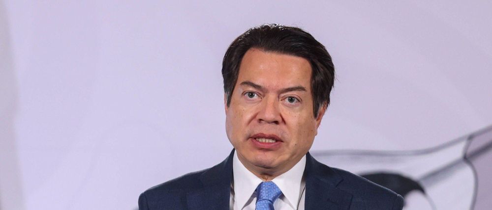 Confirma Mario Delgado nuevas plazas para profesores de la CNTE