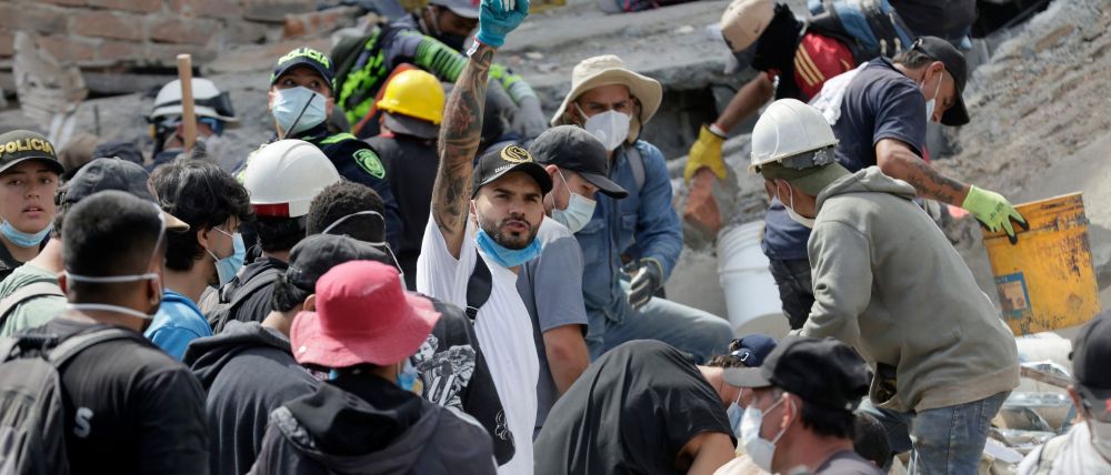 México envía primeras 19.5 toneladas de ayuda humanitaria a Colombia tras terremoto