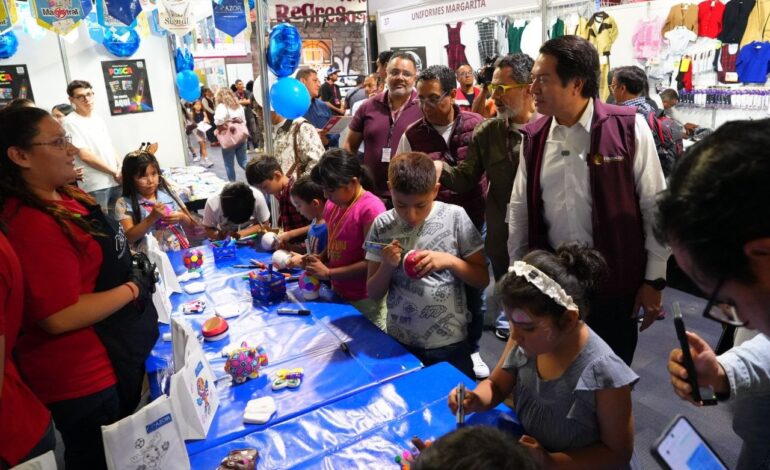 Mario Delgado, titular de la SEP, e Iván Escalante, de PROFECO, invitaron a las 55 ferias de Regreso a Clases 2026 de todo el país