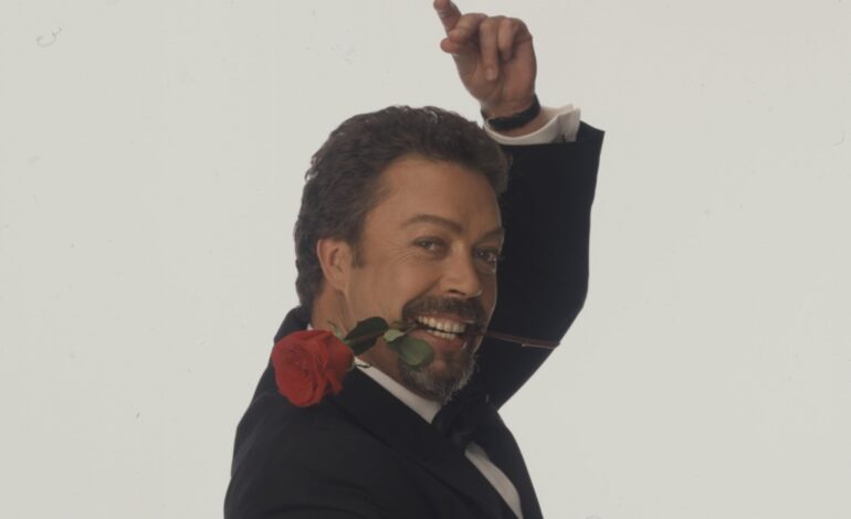 tim curry