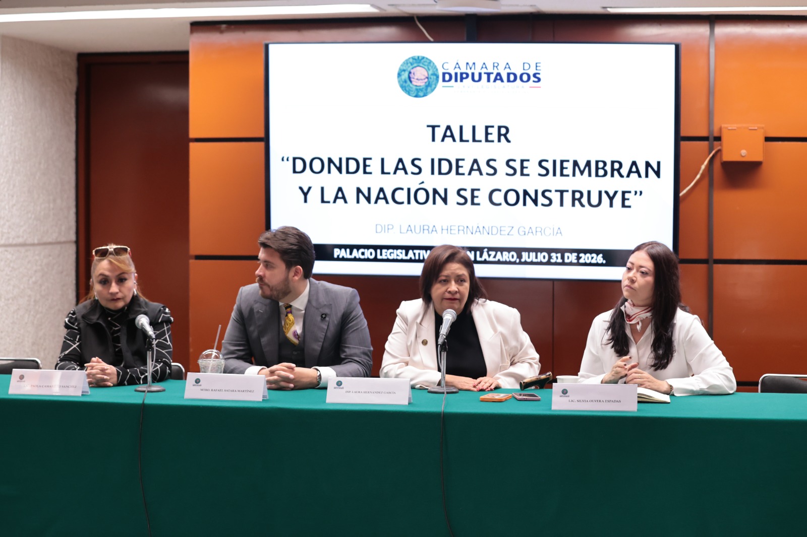 Rubén Quintino imparte el tema “Derecho penal en el momento actual”, en el taller “Donde las ideas se siembran y la nación se construye”