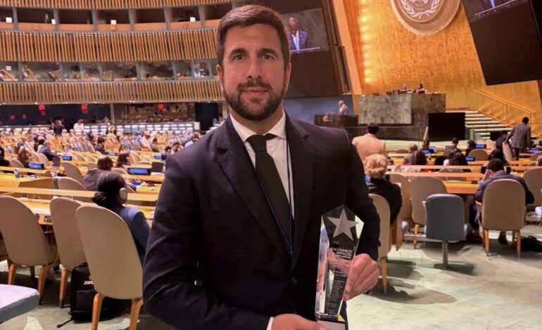 Enrique Riquelme recibe el Premio de Impacto Iberoamericano 2026 en el marco de la Asamblea de la ONU