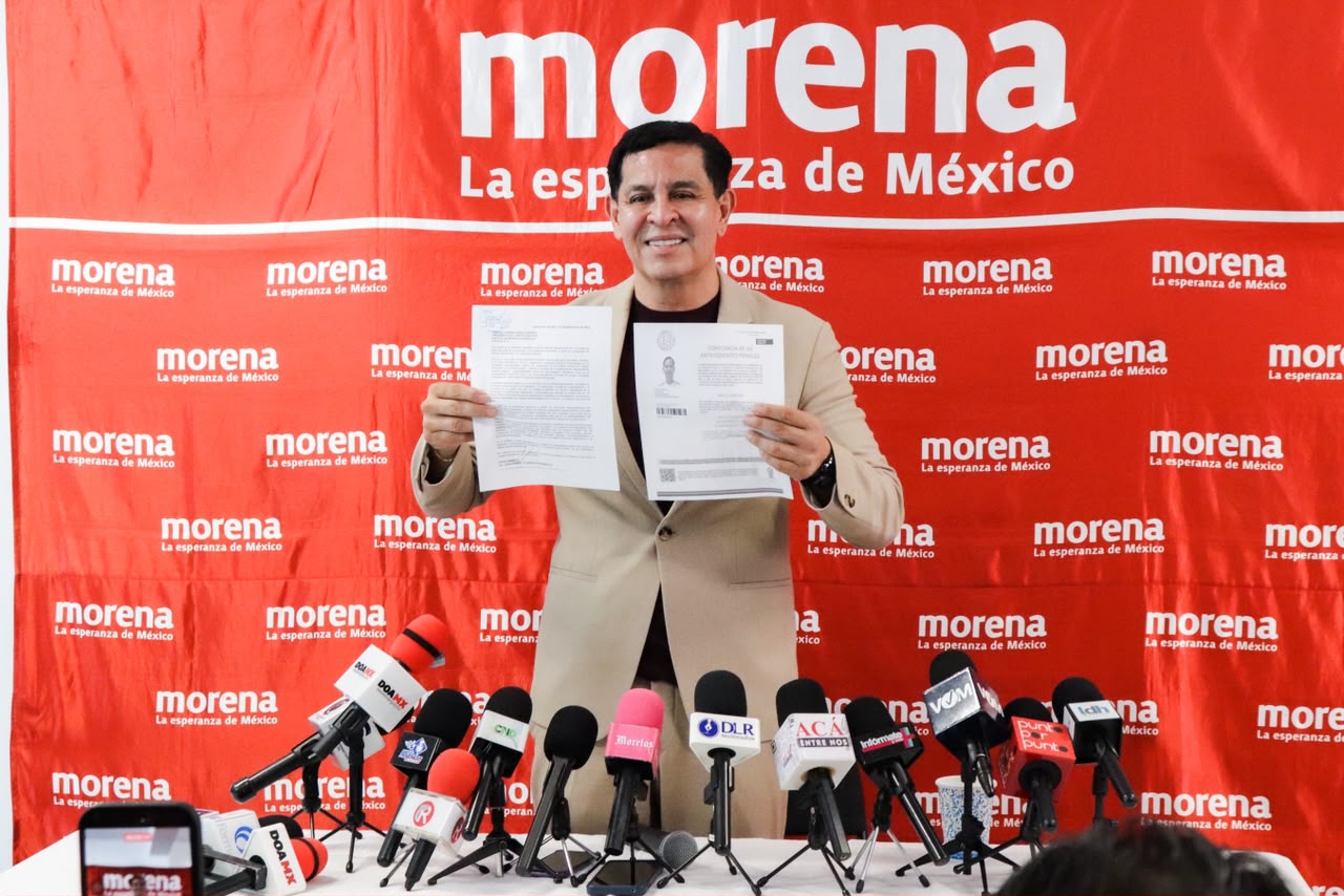 Juan Ángel Flores formaliza aspiración para coordinar Morena en Cuernavaca