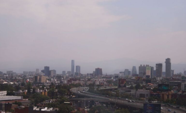 La fase 1 de contingencia ambiental se prolonga en el Valle de México la mañana de este domingo