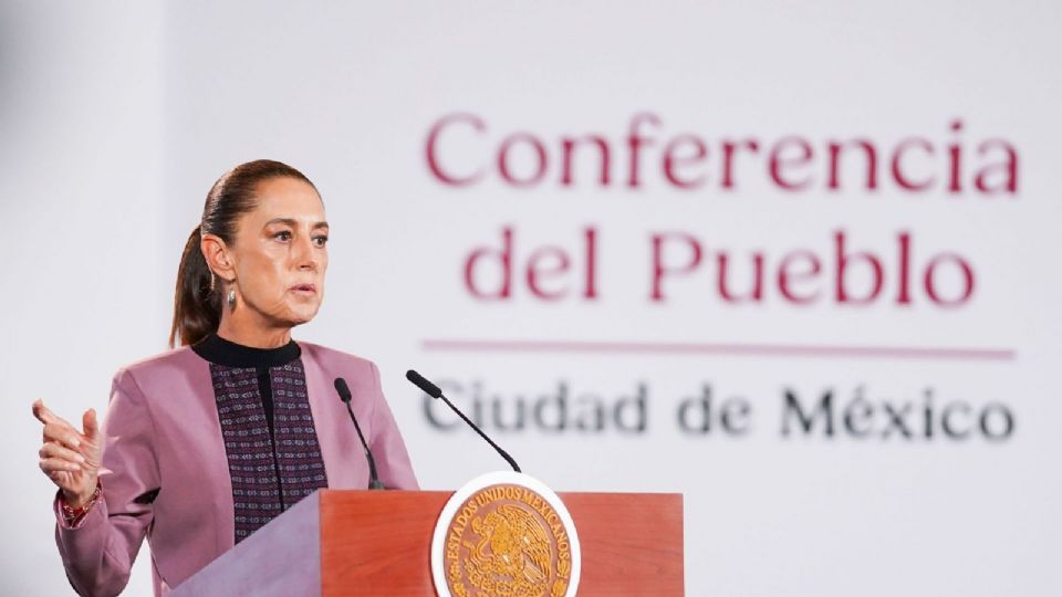 Sheinbaum niega prohibición de memes y aclara que nueva ley busca combatir la piratería