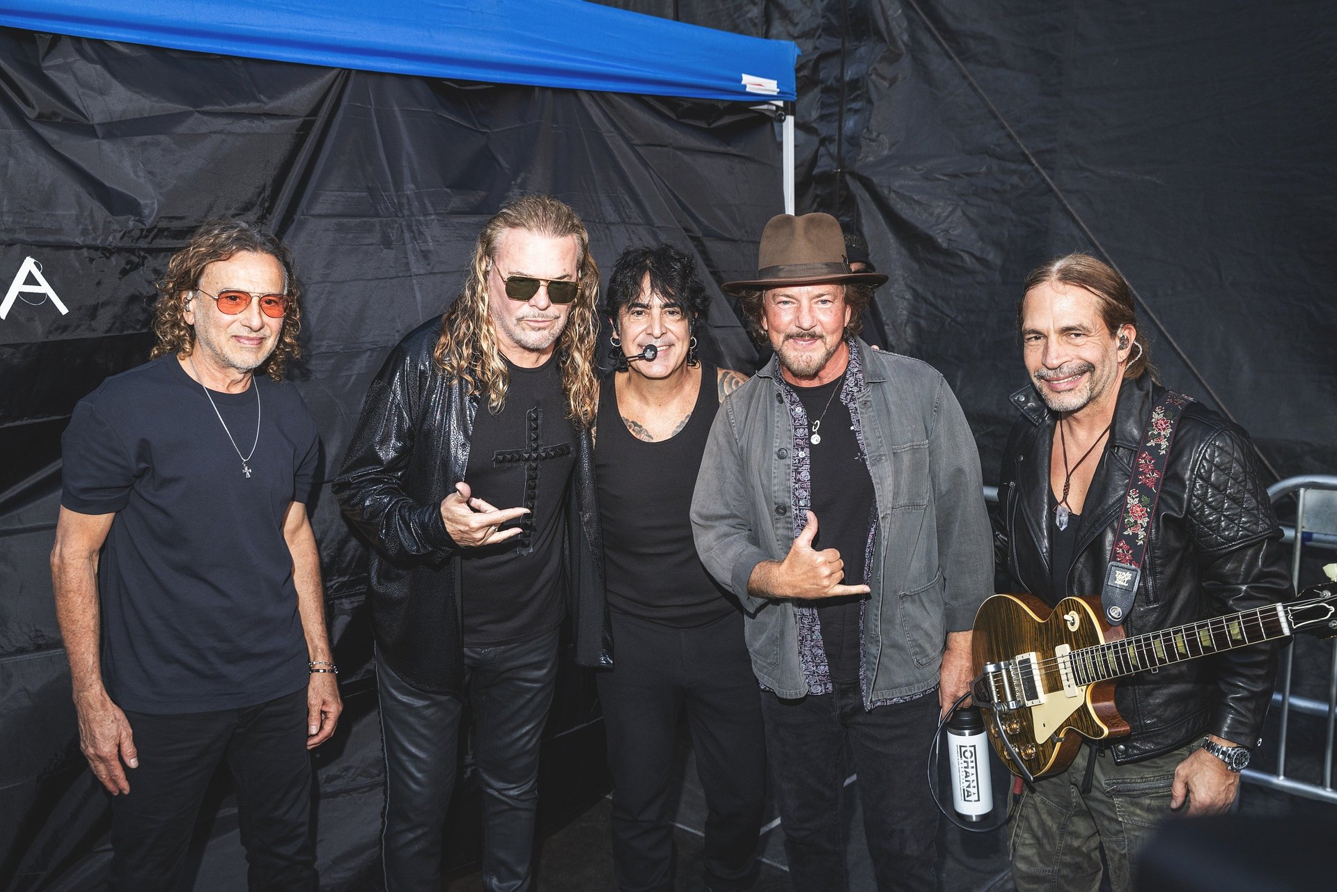 Eddie Vedder presenta a Maná en Ohana Fest y la banda hace historia en el décimo aniversario