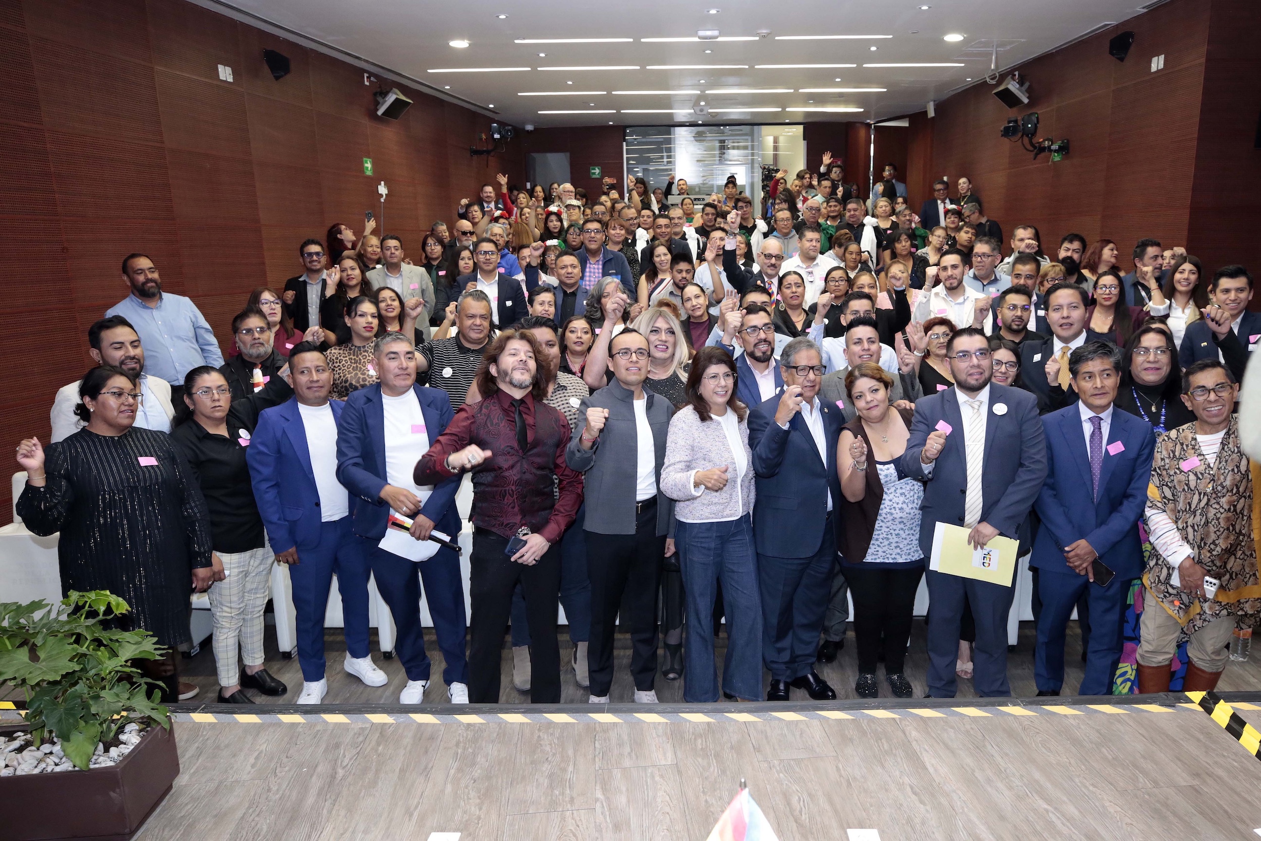 Representantes de Comunidad LGBTIQ+ piden condiciones equitativas en procesos electorales