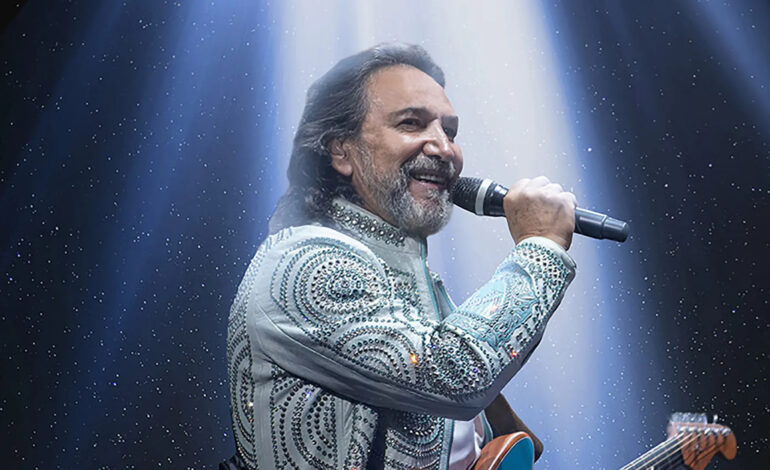 MARCO ANTONIO SOLIS FOTO1