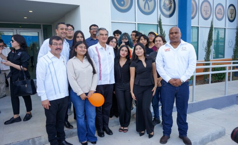 Inauguran Américo y Dámaso nuevos espacios universitarios en Nuevo Laredo