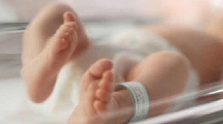 abandonan a bebe recien nacida en lote baldio en cortazar guanajuato 13 1000x428