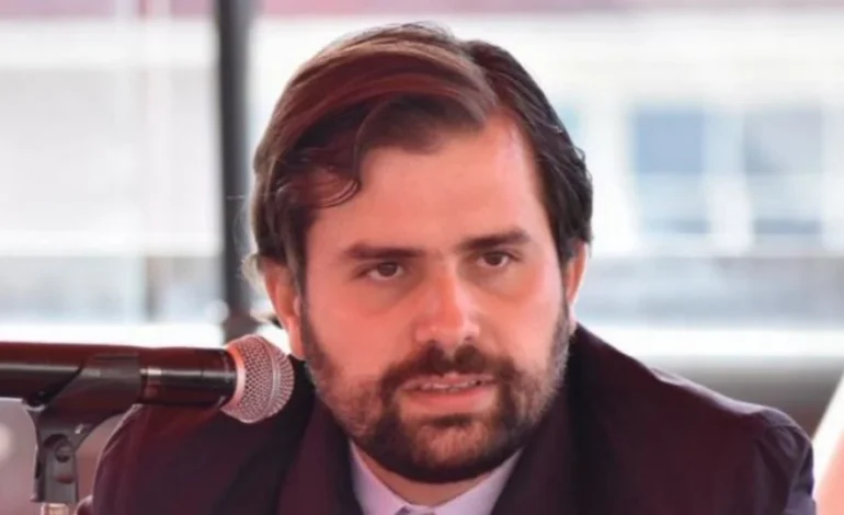 Sin acuerdo diálogo con trabajadores y autoridades de IMSS Bienestar; exigen renuncia de su director Alejandro Svarch