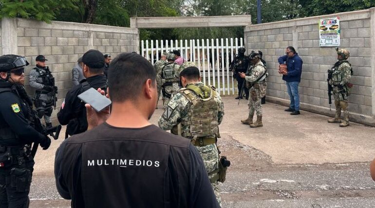 las autoridades descartaron el uso de armas de fuego y senalaron que se utilizaron armas blancas y objetos tipo petardos foto efe 13 1000x428