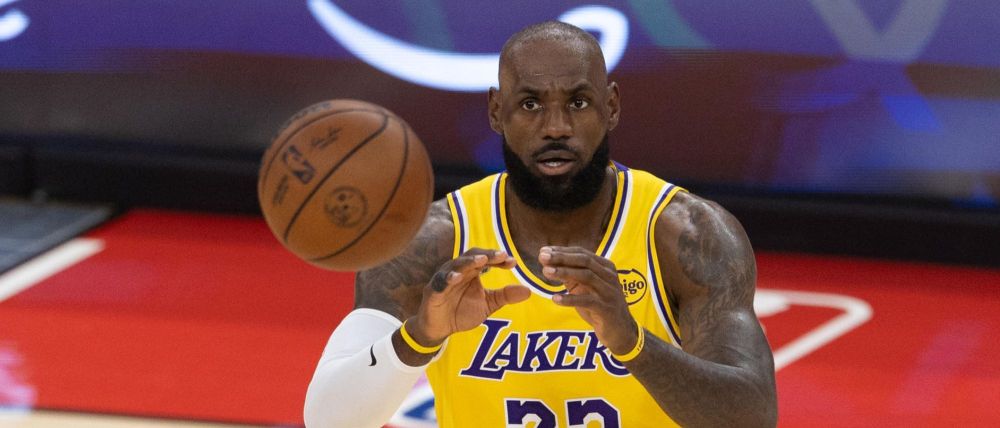 LeBron James listo para arrancar la temporada 2026 con los 76ers